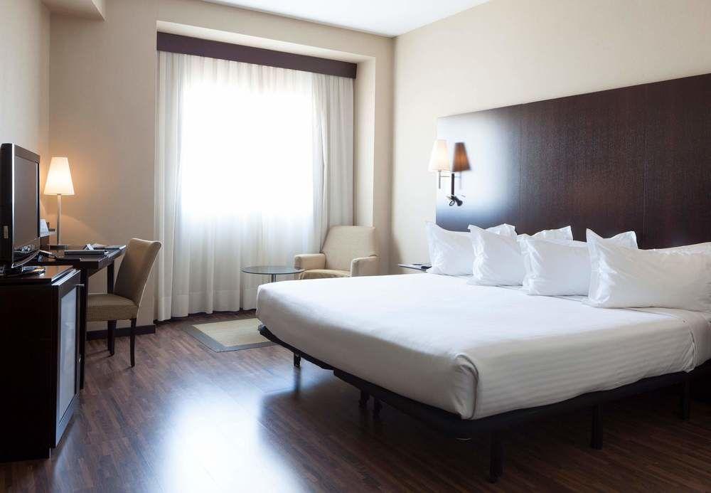Ac Hotel Oviedo Forum By Marriott Екстериор снимка