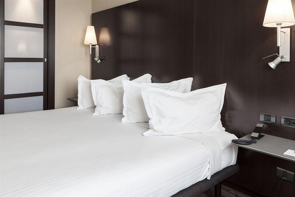 Ac Hotel Oviedo Forum By Marriott Екстериор снимка