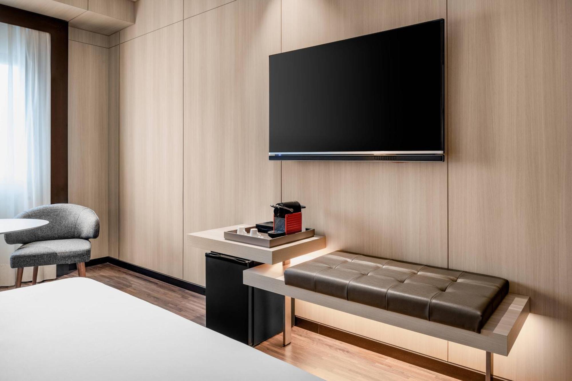 Ac Hotel Oviedo Forum By Marriott Екстериор снимка