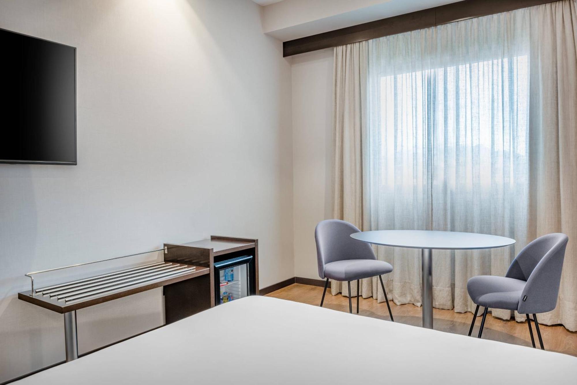Ac Hotel Oviedo Forum By Marriott Екстериор снимка